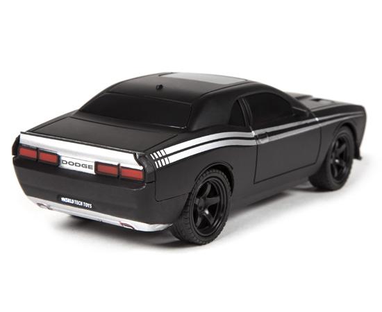1:24-Licensed-Dodge-Challenger-RC-Car3
